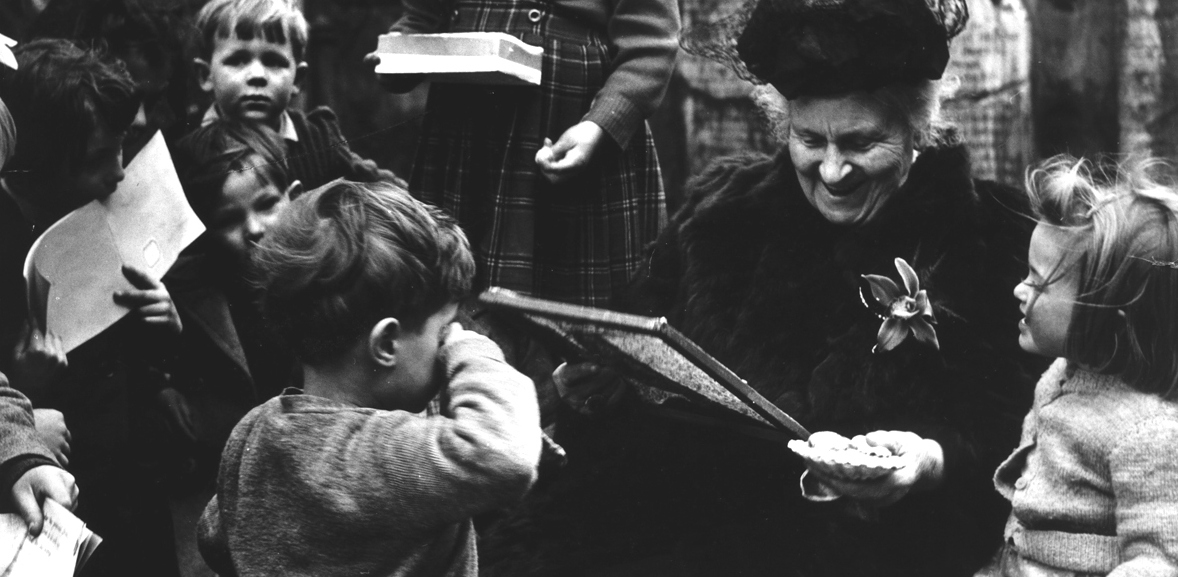 Maria Montessori Kinder Lernen
